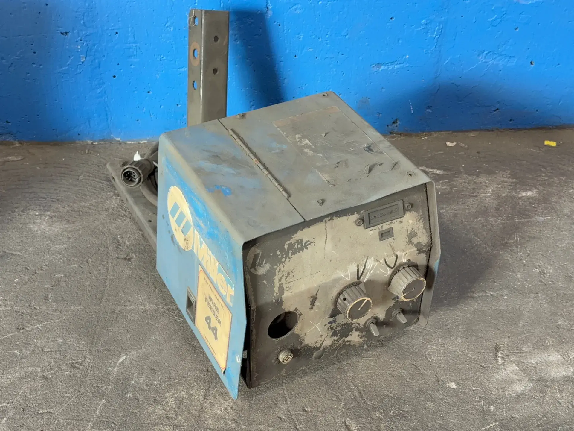 Used MILLER 24A Welding Machinery (Other) Ohio US | HGR 24 #1265875