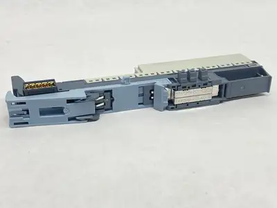 USED SIEMENS SIMATIC ET 200SP BASE UNIT BU15-P16+A10+2D, BU