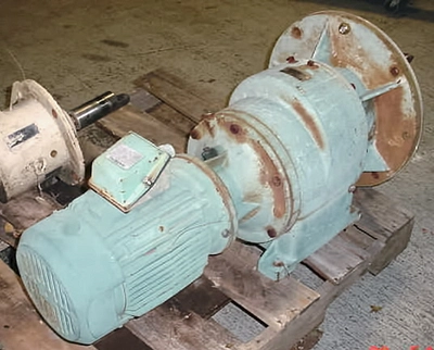 USED 5 HORSEPOWER SLOW SPEED MIXER 5 HP RELIANCE MIXER