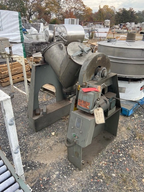 Used PATTERSON-KELLEY TWIN SHELL DRY BLENDER Dough Mixers New Jersey US | Perry Equipment #118483