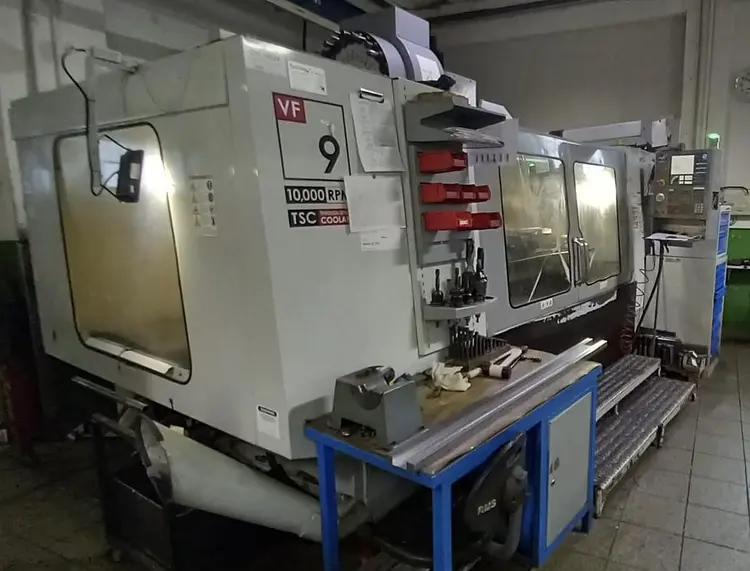 Used 2006 HAAS VF-9D/40 HE Vertical Machining Centers SK | UCY Industrial GmbH #387643