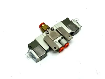 SY3220-5LOZ-N3-F2 | SMC  Double Solenoid Valve - Used