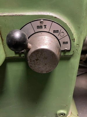 REIDEN Centre Lathe, in very good working condition