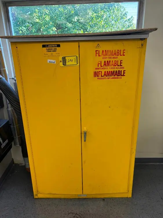 Used _UNKNOWN_ _UNKNOWN_ Hazardous Storage Units Ohio US | Myron Bowling Auctioneers Inc #1504670