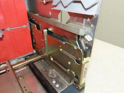 Merlin Gerin CWMQVV3AXAXBXXXFXXT Masterpack Cradle NW25 Chassis 2500A