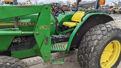 USED 1996 JOHN DEERE 5200
