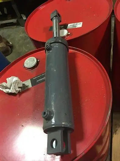Used INGERSOLL-RAND 57345316 Hydraulic Cylinders Pennsylvania US | East West Machinery & Drilling #1416133