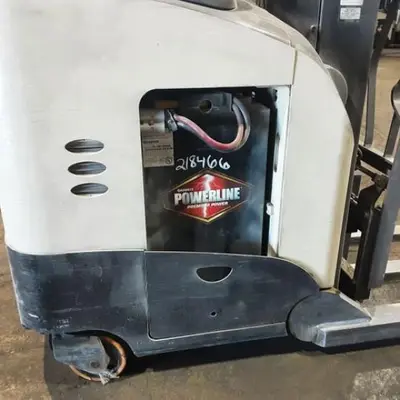 USED 2019 CROWN RR5725-45