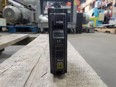 USED SQUARE D QOB115
