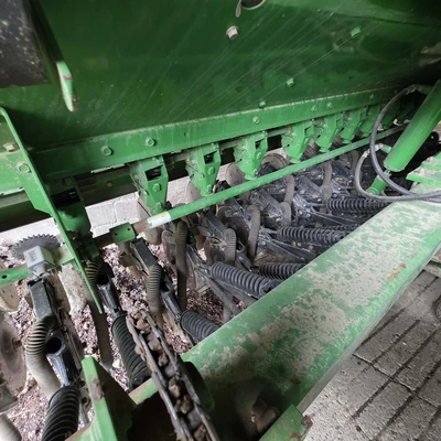 JOHN DEERE 455 Grain Drill | Iron Listing (54)
