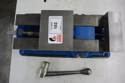 Used KURT WORKHOLDING SOLUTIONS D688 Vises Minnesota US | Machinesused.com #1390061