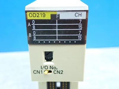 USED OMRON C200HOD219