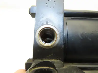 Parker C2AUS14 Pneumatic Air Cylinder 3-1/4" Bore 2" Stroke 250PSI