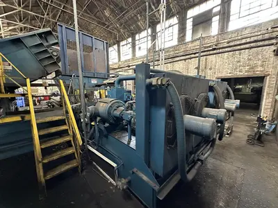 USED HARRIS GORILLA 200T-13/9 TWO-RAM BALER