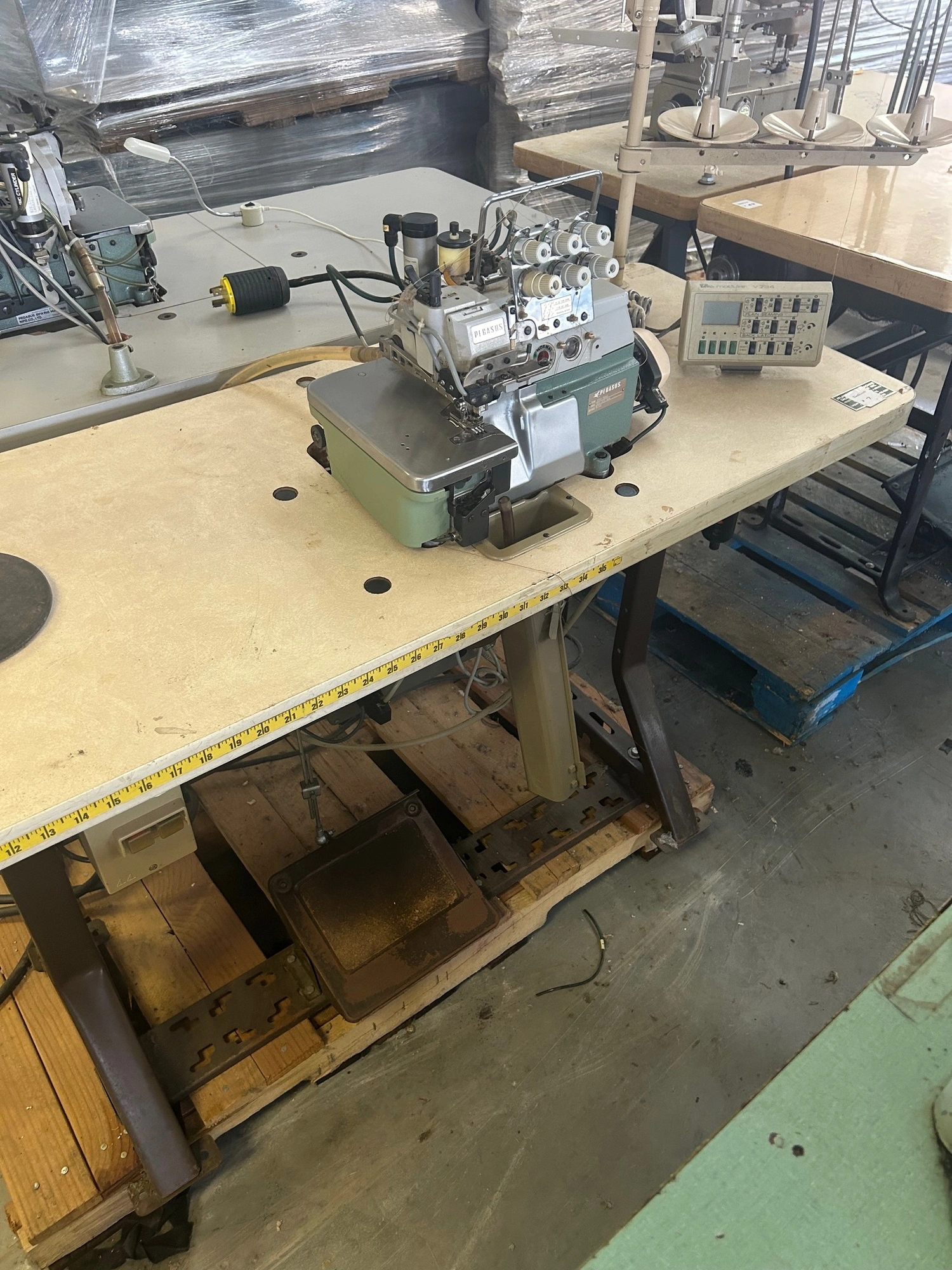 Pegasus/Wilcox & Gibbs E54-186A Industrial Sewing Machine w/ Efka V734 Control