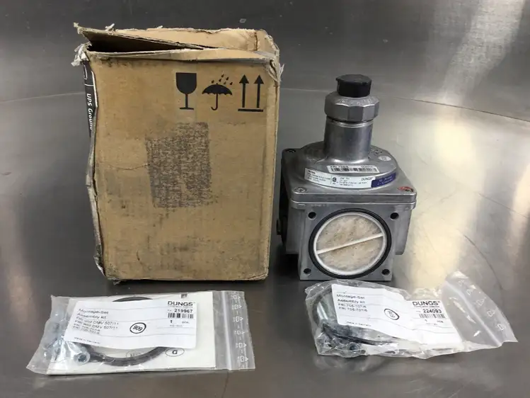 Used Dungs 230472 PLC Processors | Palmetto Automation #1150075