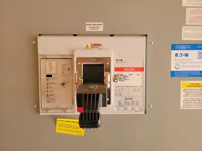 2000A 480Y/277V Eaton Switchgear Power Distribution Center w/ 45kVA Transformer & Panels (Containerized)