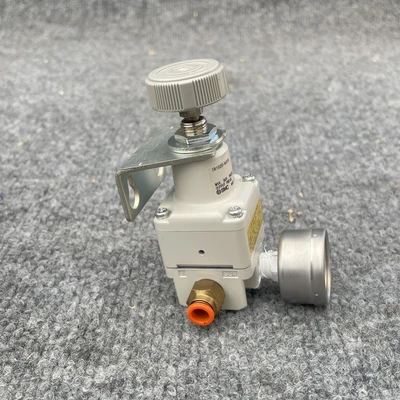Used SMC IR1020-N01B Air Pressure Regulators California US | Davliegogo LLC #1705559
