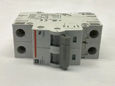 USED CUTLER-HAMMER 415V BREAKER, DIN RAIL MOUNT