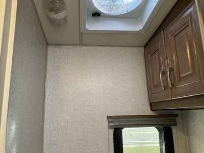 Used 2023 FOX MOUNTAIN 235RLS Campers, Caravans, Motorhomes Michigan US | Miedema Asset Management Group #1372976