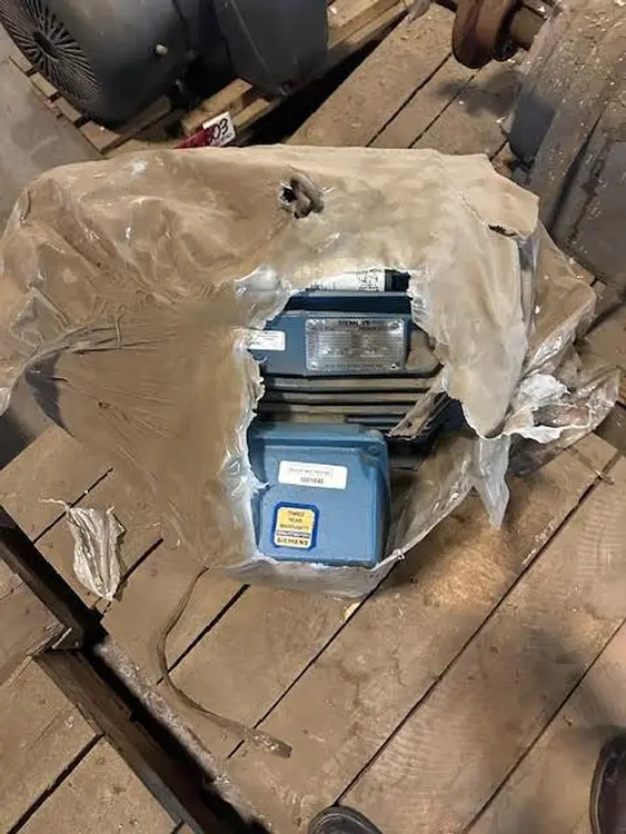 New | in-Stock SIEMENS INDUCTION MOTOR A.C. Motors Ohio US | Surplus Asset Holdings #1187492
