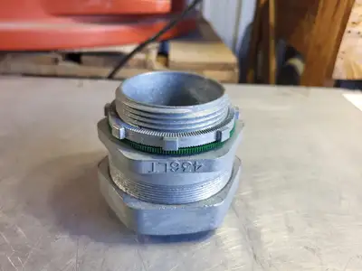 2-1/2" Liquid Tight Connector 436LT