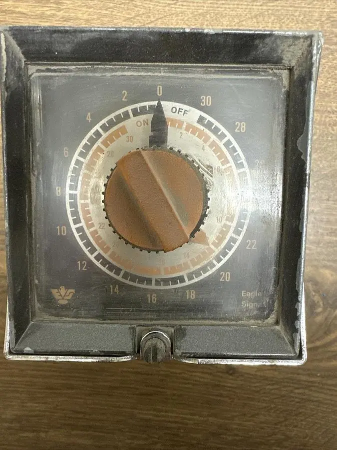 Used EAGLE SIGNAL HG105A6 Timers Ohio US | Surplus Asset Holdings #1241828