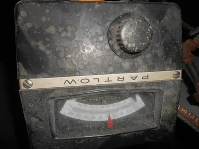 6746-310 Charles Hones Gas Operated Melting Pot