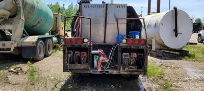 Used 1994 MACK DM690S Fuel & Lube Trucks Tennessee US | Ran Equipment #1403717