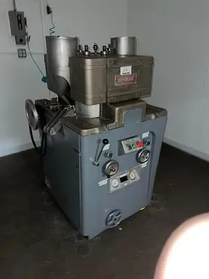 Stokes 551 41-station Rotary Tablet Press
