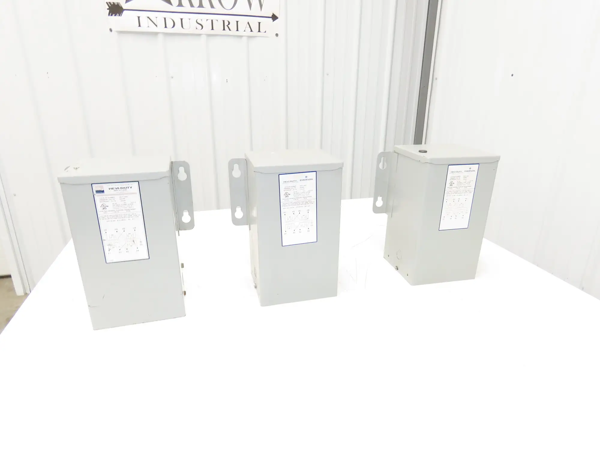 Hevi Duty Stepdown Transformer 1.5KVA 1Ph HV 240/480 LV 120/240 Lot of 3