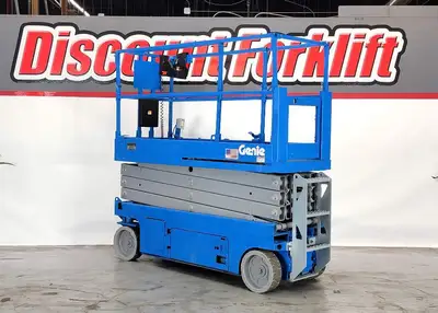 USED 2013 GENIE GS-2632