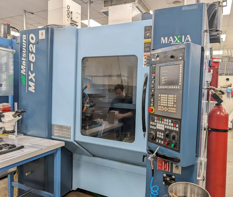 Used 2013 MATSUURA MX-520 Vertical Machining Centers (5-Axis or More) Ohio US | UniversalAutomatics.com #744709