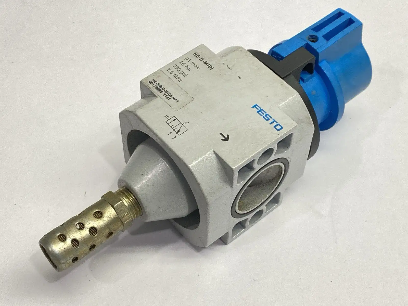 HE-D-MIDI | Festo  Manual On/Off Valve 170682 - Used