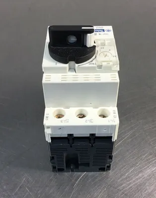 Telemecanique GV2-P08H7/ 2.5-4A Manual Motor Starter Circuit Breaker 3-Pole 4-E7