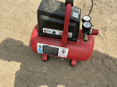 Used _UNKNOWN_ _UNKNOWN_ Tank Mounted Air Compressors Michigan US | Miedema Asset Management Group #1321315