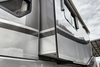 Used 2002 AIRSTREAM LAND YACHT XL396 Campers, Caravans, Motorhomes Kentucky US | Proxy Equipment #1385122