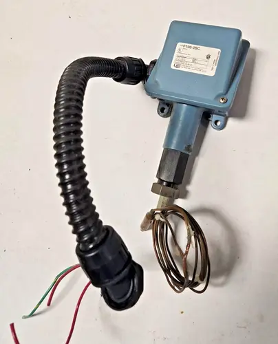 Used United Electric Controls F100-3BC PLC Temperature Modules | Amiron Machinery #738696