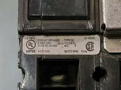 USED CUTLER-HAMMER QC2050