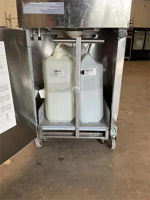 Hot and cold water -portable hand sink