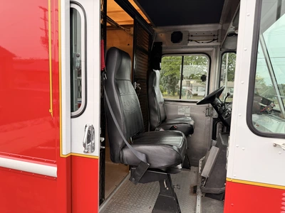 Used 2003 WORKHORSE P42 WITH 24,073 MILES (FIRE DEP OWNED) Box trucks Michigan US | Miedema Asset Management Group #1357507
