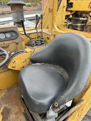 USED 1990 CATERPILLAR 615C