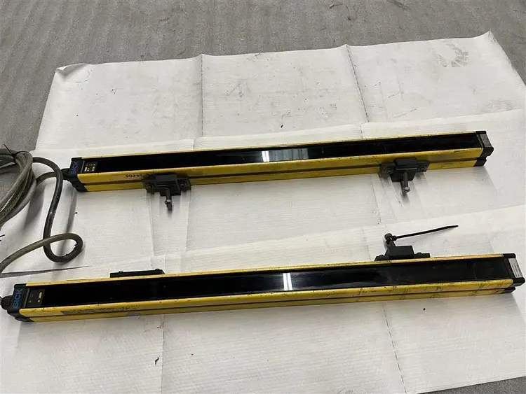 Used SICK FGSE750-11 + FGSS750-11 Misc Electrical & Power Parts BE | Apt International N.V #363915