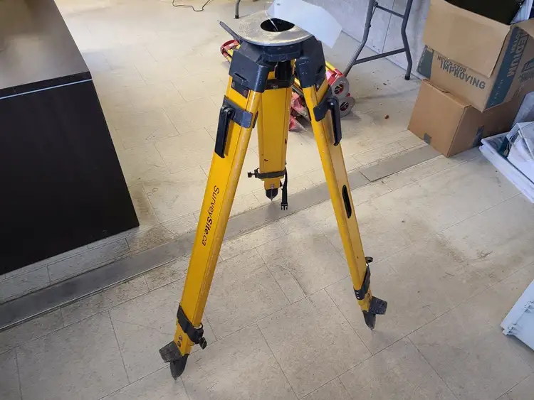 Used SURVEYSITE.CA _UNKNOWN_ Surveying Equipment British Columbia CA | Lenmark #279352