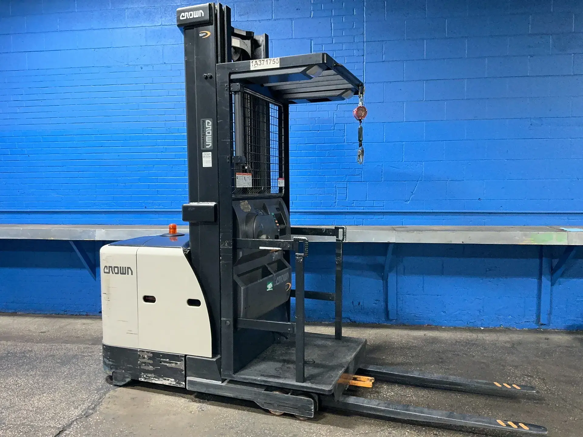 Used CROWN SP352030 Electric Lifters Ohio US | HGR 24 #1446265