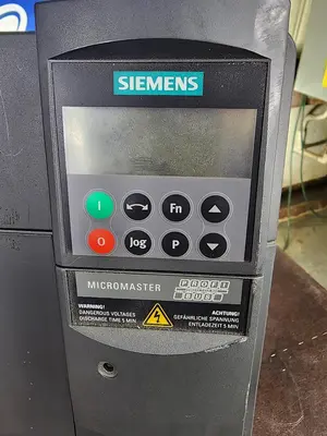 USED SIEMENS 6SE6420-2AD25-5CA1