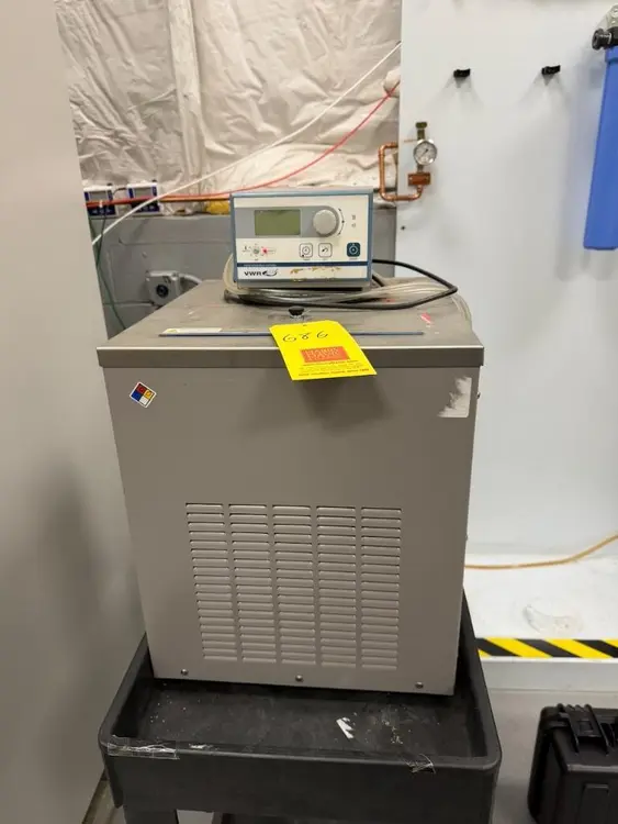 Used _UNKNOWN_ _UNKNOWN_ Lab Chillers Rhode Island US | Federal Equipment Company #1348037