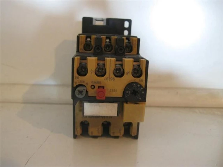 Used ALLEN BRADLEY 193-BSB 30 Relays & Switches Kentucky US | Industrial Parts R Us Inc. #356784