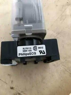 Allen Bradley 700-HA32Z24 General purpose  Relay w/ Base Lot of 4