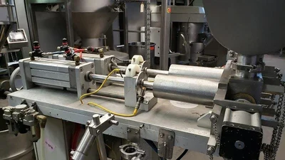 Twin  double head liquid filler 4 us gall 1.5 lit #1090